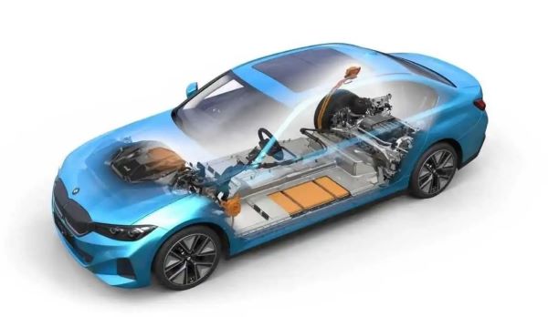BMW cho rằng pin lưu trữ năng lượng mặt trời Lithium-ion đã đạt đỉnh