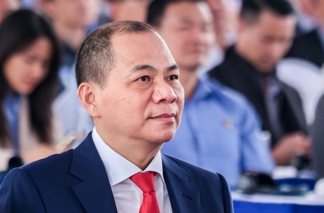 Ông Phạm Nhật Vượng không có kế hoạch bơm thêm tiền vào xe điện ở Nha Trang Khánh Hòa