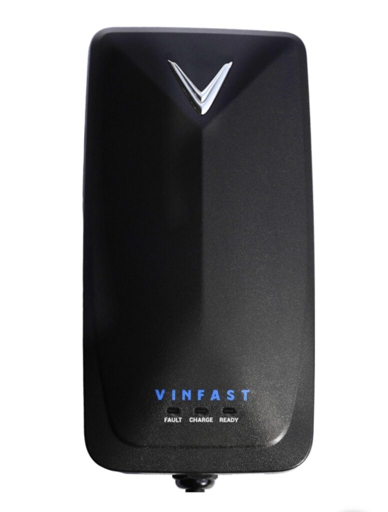 Vinfast bán ra bộ sạc level 2 AC 7.4kW