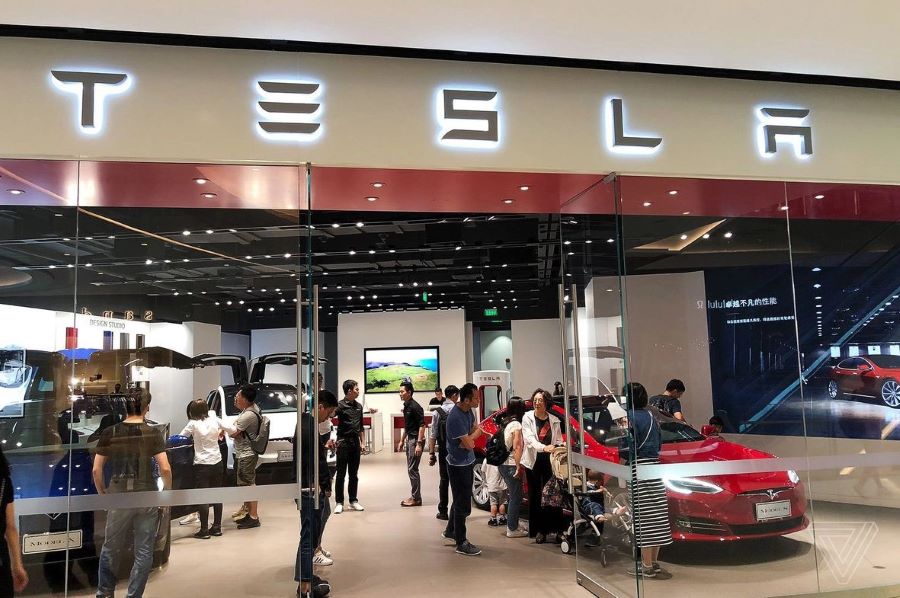 Tesla đã đóng cửa cửa hàng đầu tiên ở Xuất xứ Trung Quốc, mở cửa vào năm 2013
