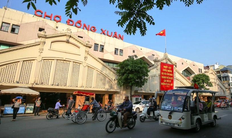 Chợ đầu tiên của Hà Nội lắp điện mặt trời mái nhà