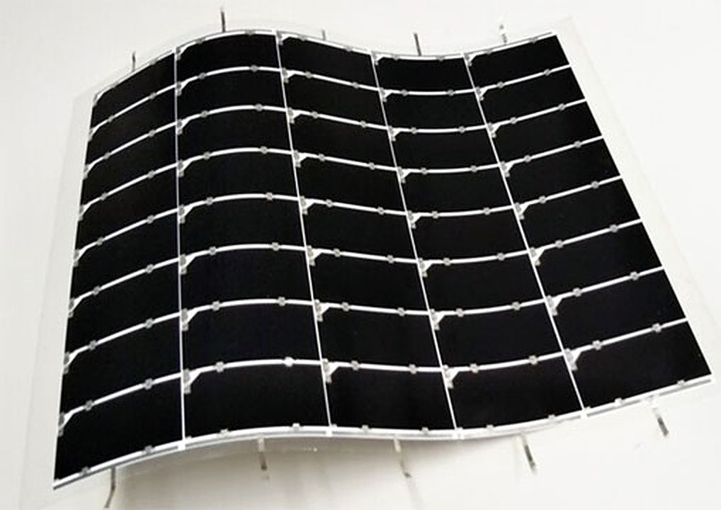 Sharp trình làng mô-đun năng lượng mặt trời hiệu suất đạt 32,65%