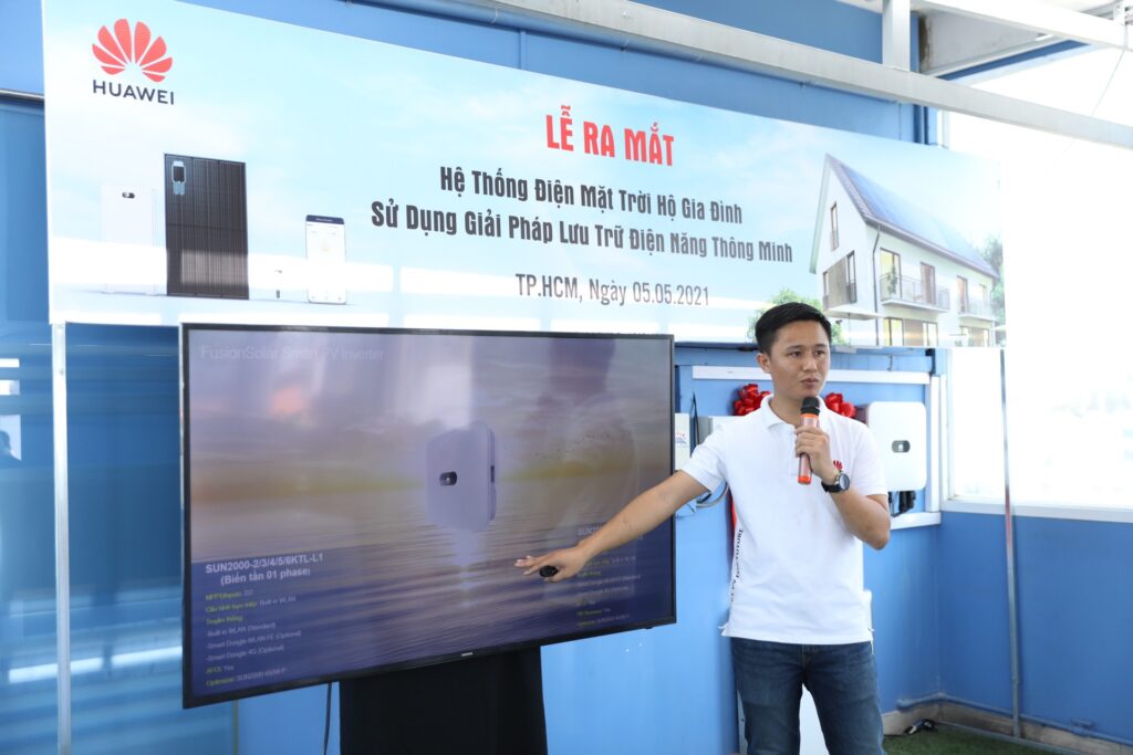 Huawei ra mắt dự án điện mặt trời áp mái hộ gia đình